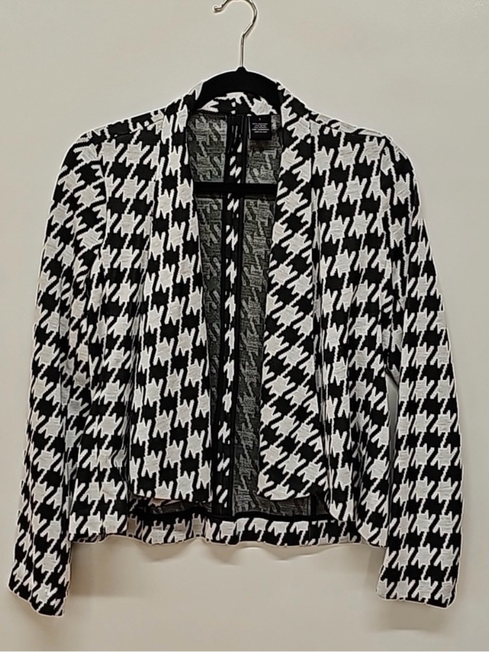 New Directions overscale houndstooth blazer